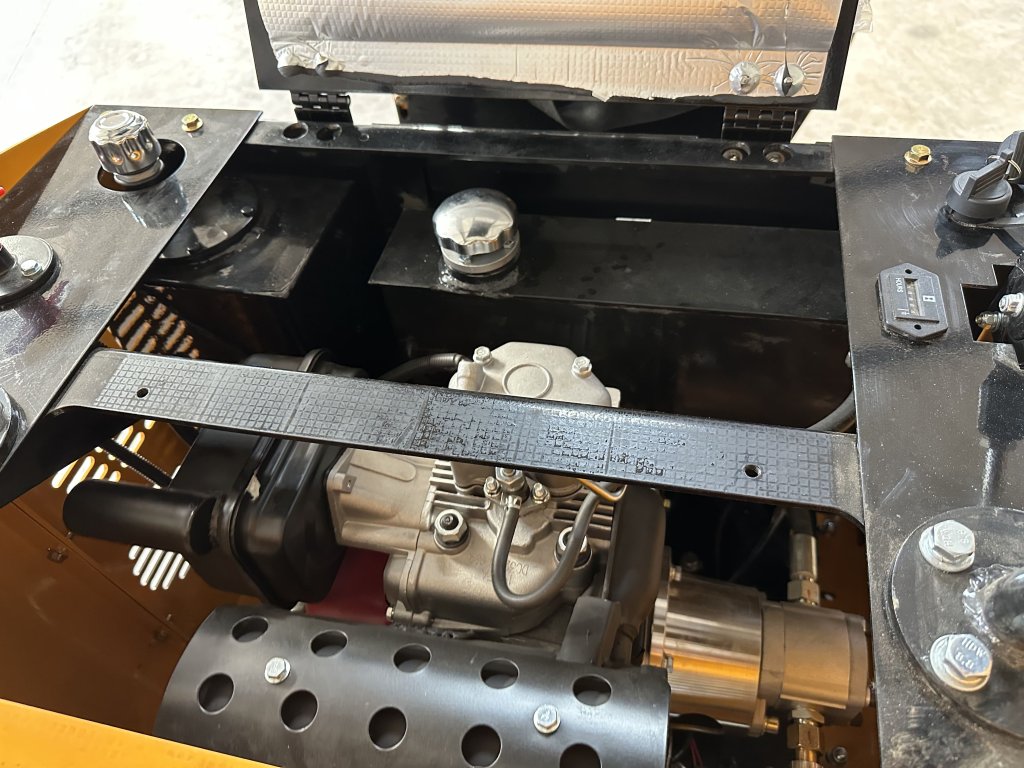 Mini pelle TERRA CS10.R