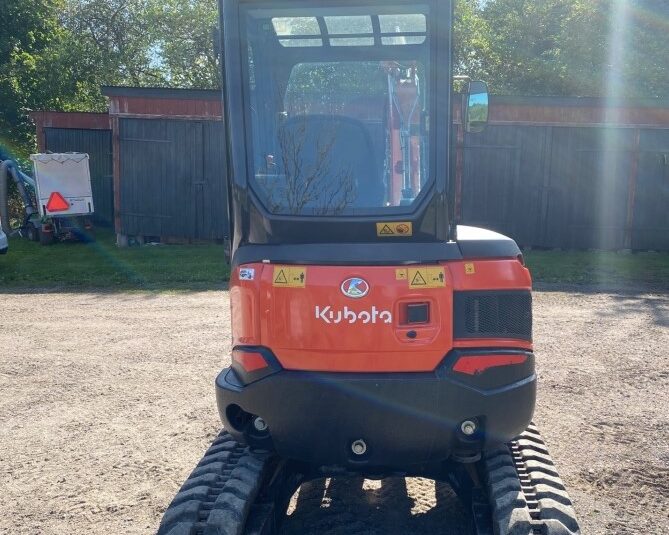 Mini pelle Kubota U27-4