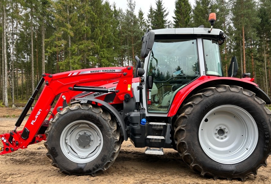Tracteur Massey Ferguson Modèle: 5S.145