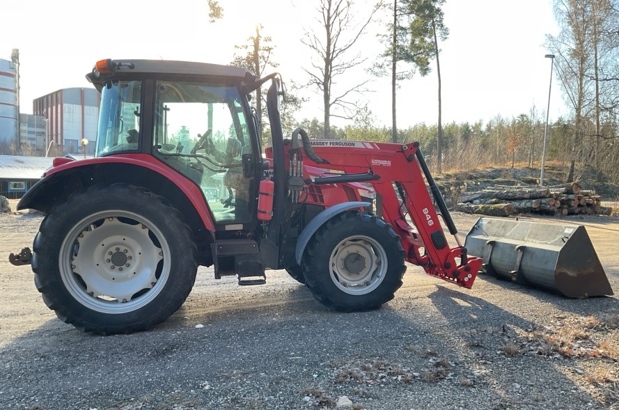 Massey Ferguson 5609