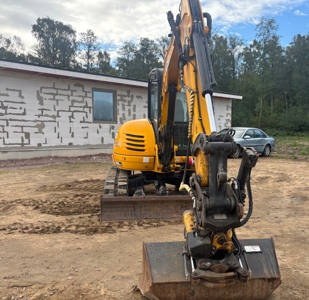 mini pelle JCB 8055 ZTS